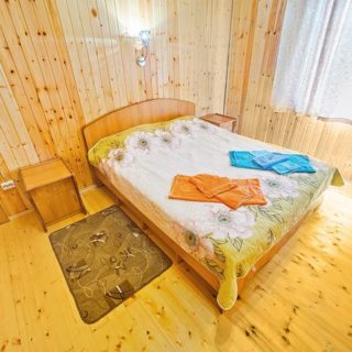 Сосновая роща / Номера / Коттедж 2-местный 2-комнатный Повышенной комфортности